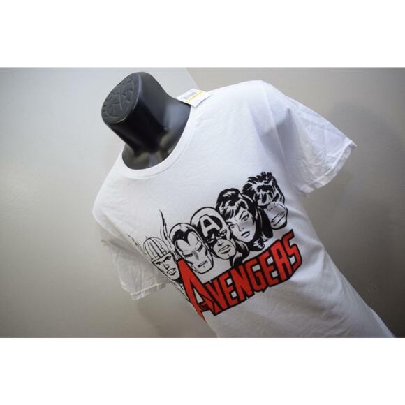 34499 New Mens Marvel Avengers VTG Graphic White Slim Fit T Shirt Medium - Picture 1 of 8